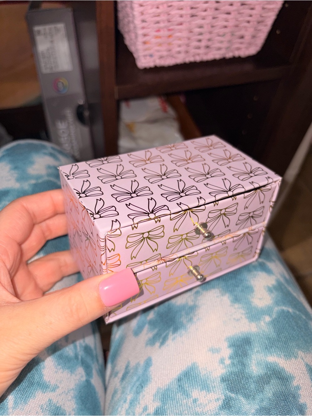 Lilac Bow Pattern Box